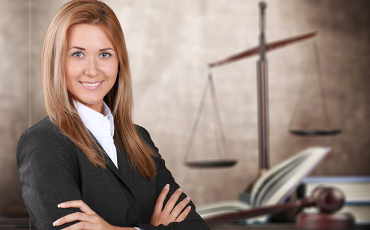 بهترین وکیل زن در تهران